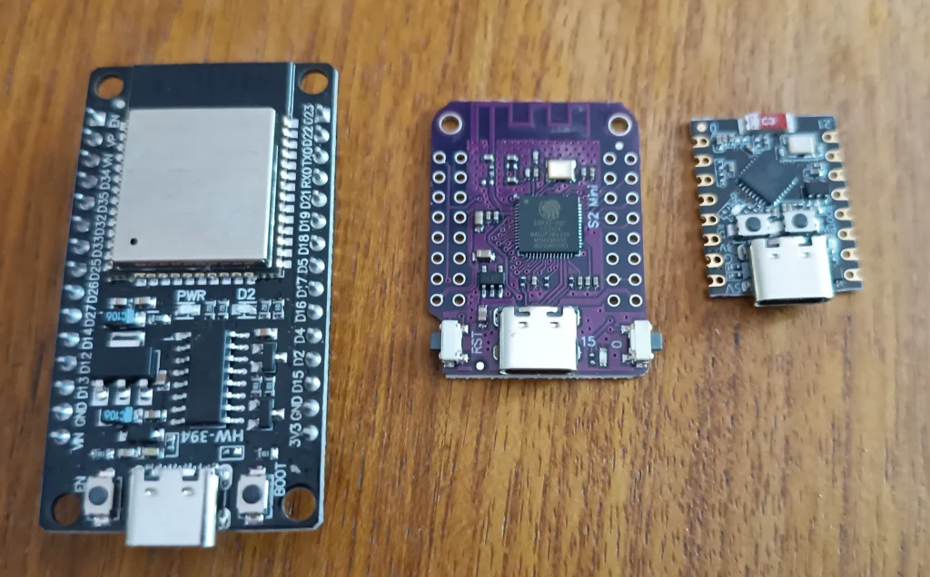 Vue de près du module ESP32 soudé sur la carte